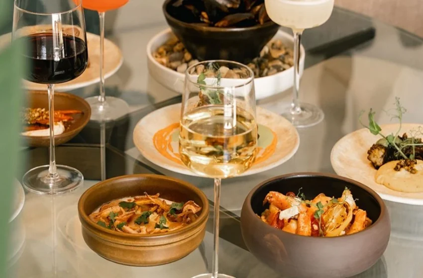  Casual or Formal Dining, Depending on the Occasion You Choose